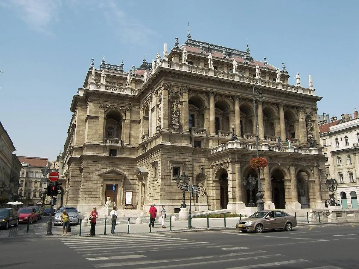 Little Americas Opera Apartments Budapest