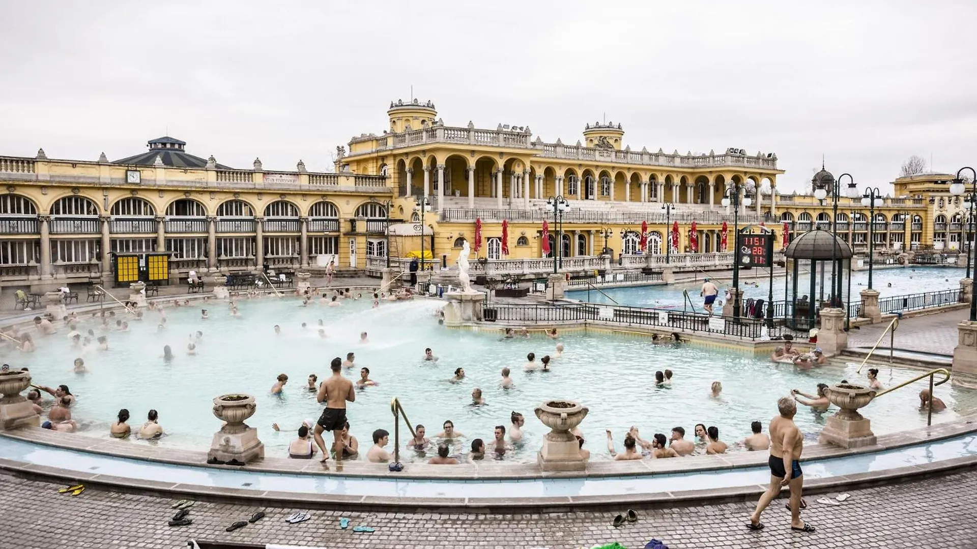 Little Americas Opera Apartments Budapest Ungheria